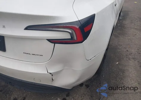 2024 Tesla Model 3 Long Range Dual Motor All-Wheel Drive z USA, uszkodzony, nr VIN 5YJ3E1EB6RF792183